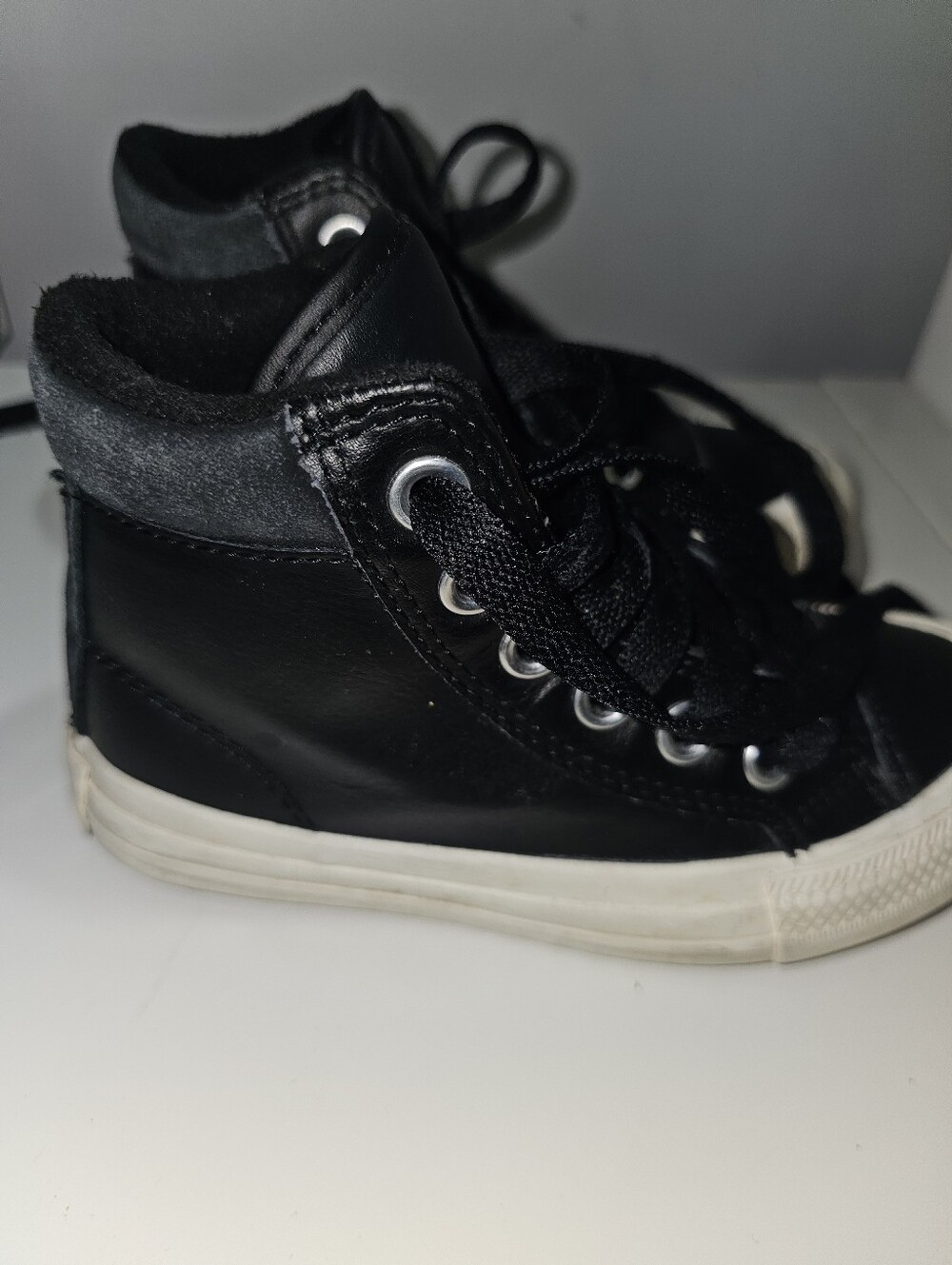 GUC | 11 Kids | Converse | Black Chuck Taylor All Star High Top Sneakers